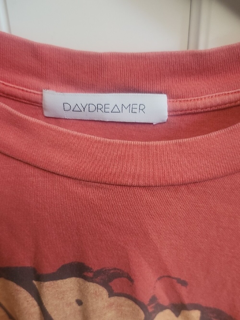Daydreamer Coral Graphic Tee - Picture 3 of 8